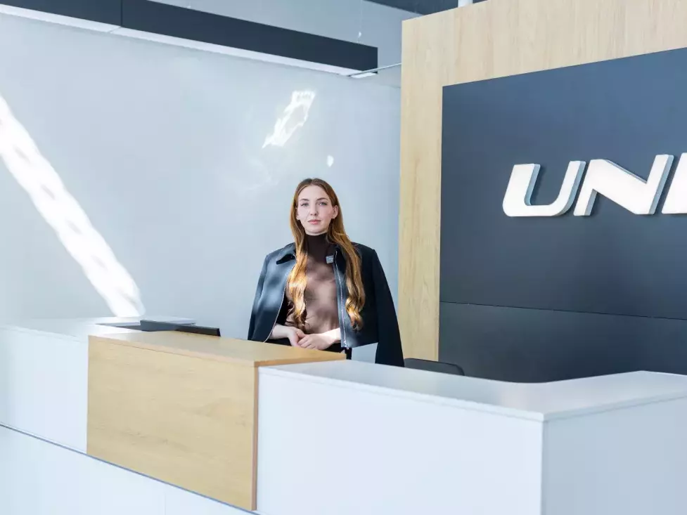 Ресепшн дилерского центра Changan